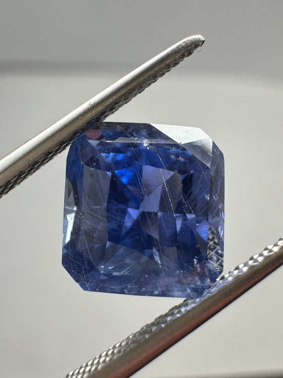 Rich royal blue natural Sapphire, unheated