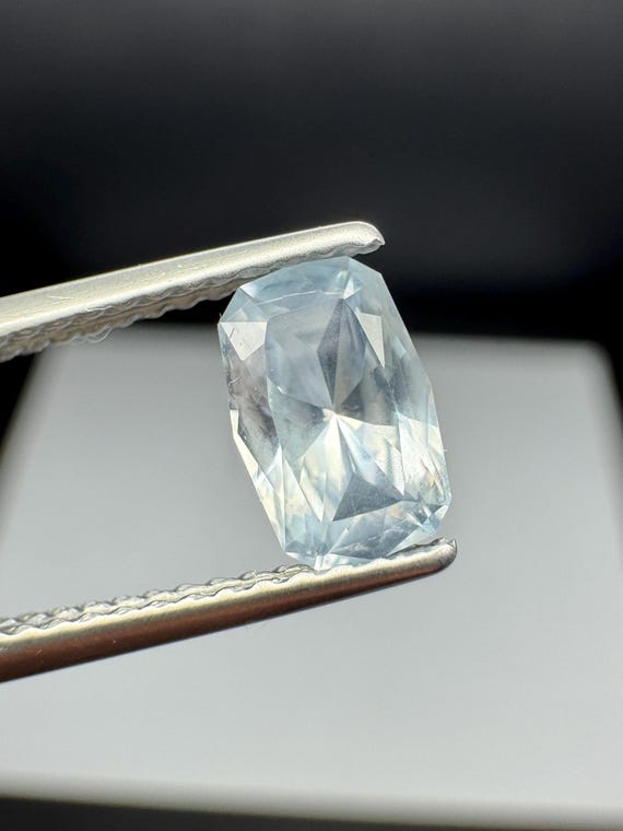 Montana Sapphire: .88ct