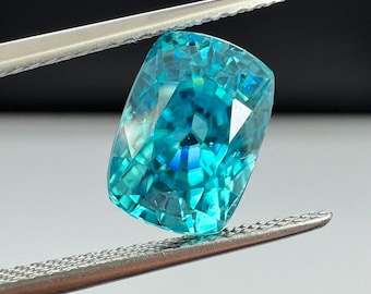 Elongated cushion cut, Blue Zircon. 5.45ct