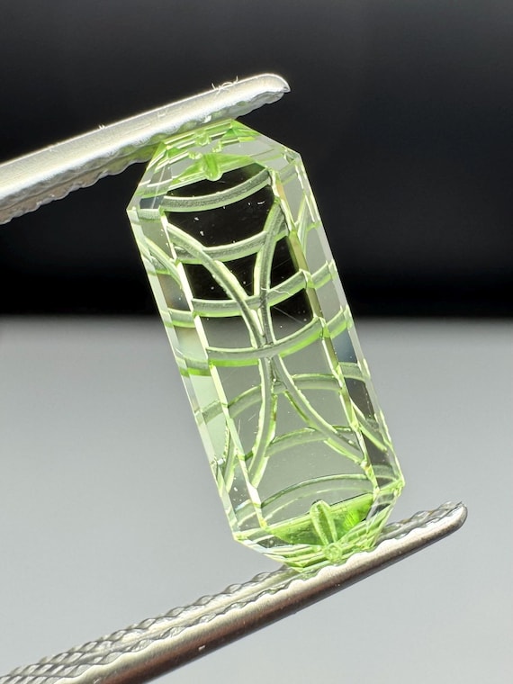 Green Garnet in a fantasy cut. 1.97ct