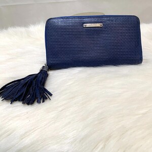 STELLA & DOT Blau Crosshatch Leder Akkordeon Reißverschluss Quaste Geldbörse