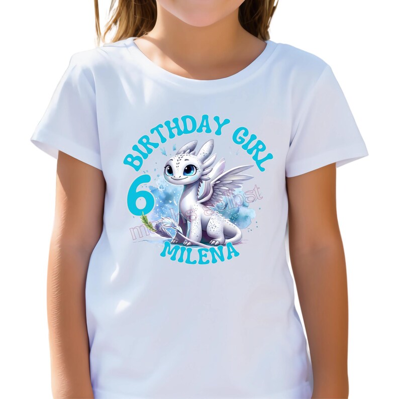 Tagschatten, Bügelbild, einfach aufgebügelt, Drache, Drachenzähmen, Ohnezahn, Splashes, bügeln, KI, Kinder, Mädchen, Shirt Design, Geschenk image 2