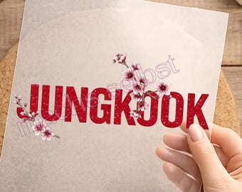 BTS, Jungkook, Bügelbild, einfach aufbügeln, Kinder, Mädchen, K POP, Band, Blumen, Shirt Design, Glitzer Optik, KI, Geschenk, Accessoire