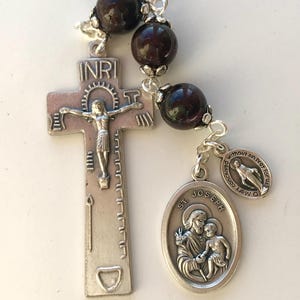 Three Hail Mary Chaplet. 3 Hail Mary chaplet. Three bead chaplet. Rosary UK.