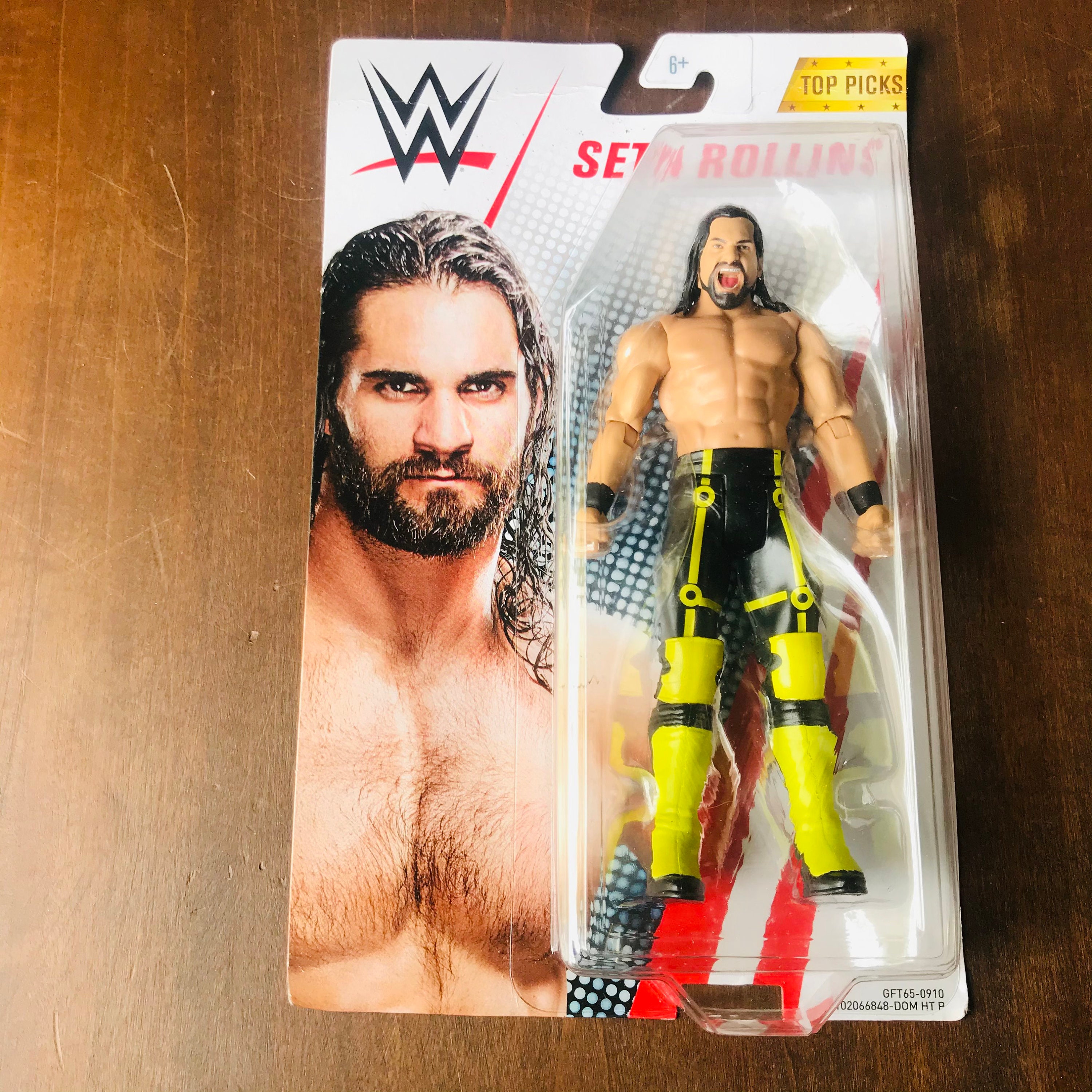 Mattel Figuras de acción de la WWE, figura de Seth Rollins Elite de la WWE  con accesorios, coleccionable
