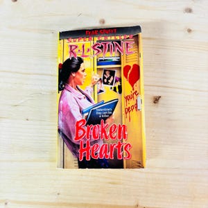 Cuori spezzati di RL Stine Fear Street Series Libro tascabile