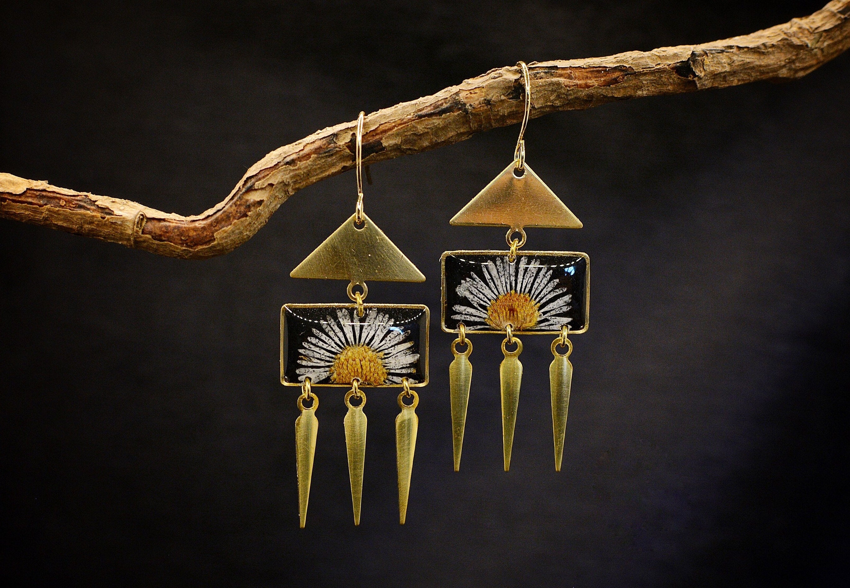 Daisy Earrings/Dangle Earrings/Nature Jewelry/Botanical Earrings/Gift For Her