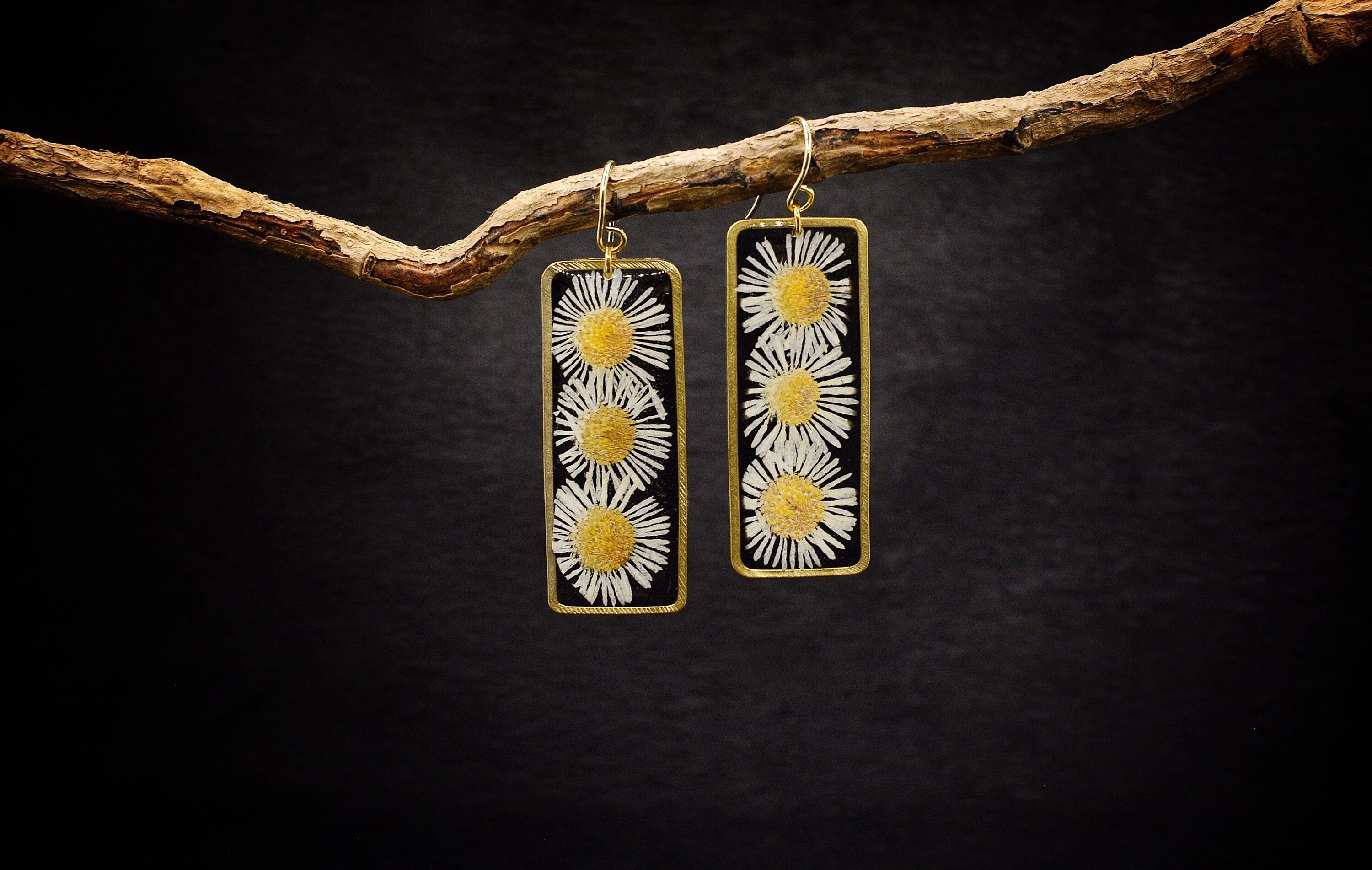 Daisy Earrings /Daisy Dangle /Real Flower Jewelry /Botanical