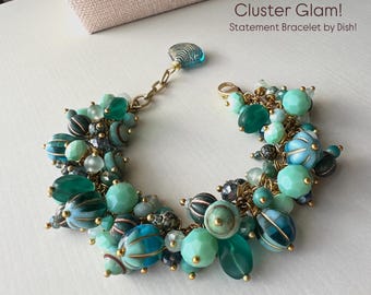 Pulsera de racimo grueso en verde azulado