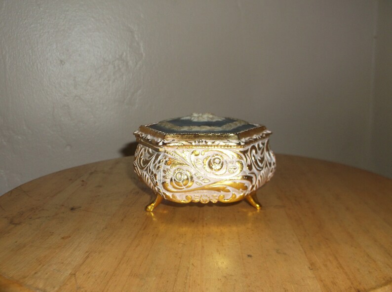 Sanyo music box made in japan vintage metal with rose symbol Etsy