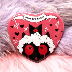Cult of the Lamb Heart Badge (55mm)