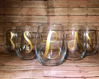 Initial Monogram Wine Glass, Personalized Wine glass, Bridesmaid Wine Glass, Bridal Party Gift