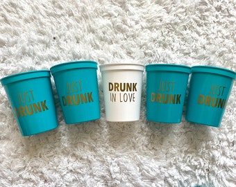Drunk in love, Just Drunk Temperature Changing 16 oz cups! Bachelorette Party Cups, Bridal Party Cups.