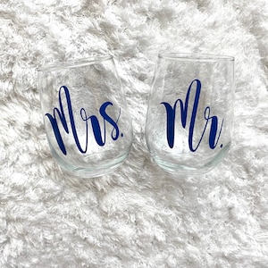 Mr and Mrs paired wine glasses, bridal shower gift, wedding gift, bride and groom gift.