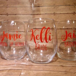 Personalized  Stemless Wine glass. Gift for Bridesmaid, Gift for her, bachelorette party wine glass, Maid of Honor wine glass