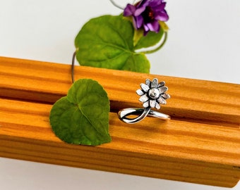 Daisy ring, Sterling silver (925) ring, Handmade ring, Nature ring, Flower ring.