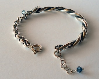Handmade sterling silver bracelet with Swarovski crystals, interlaced bracelet, bracelet with clasp, woman bracelet, woman cuff, intertwined