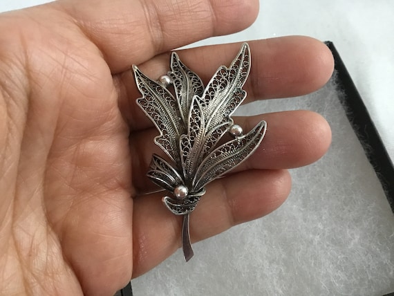 Vintage Sterling Silver Ornate Filigree Leaf Leav… - image 2