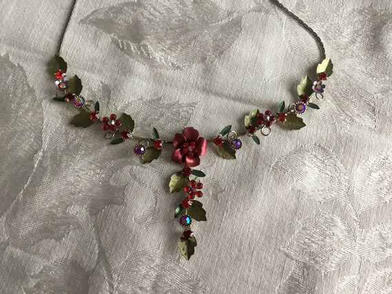 Beautiful Red Flower green Leaf Necklace with Rhi… - image 5