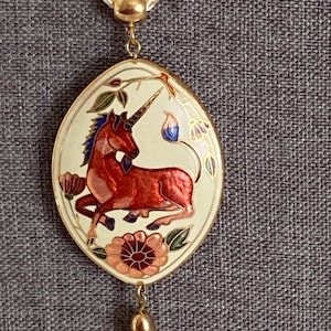 Rare Vintage Large Cloisonné Unicorn Pendant Excellent Collection gold tone