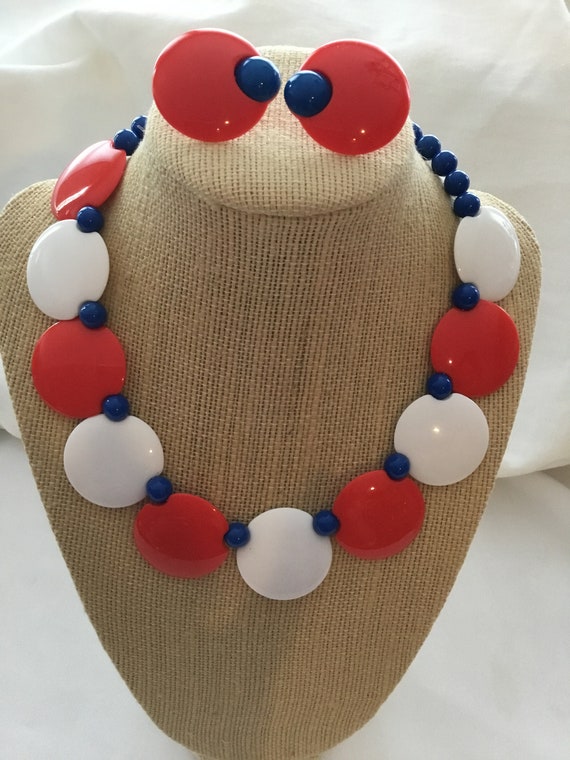Vintage Red White Blue Patriotic Lucite Necklace … - image 8