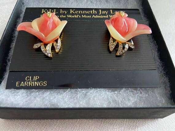 Kenneth Jay Lane  Peach Rose & Rhinestone Clip-on… - image 5