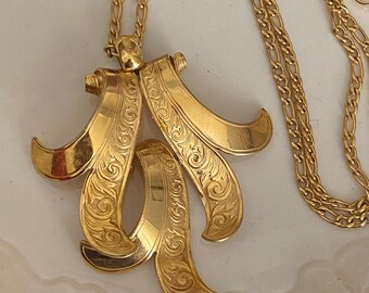 Vintage Ribbon Design Pendant Gold Tone Unsigned