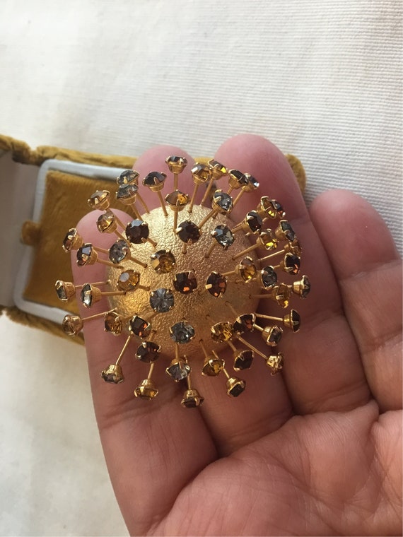 Corocraft Rhinestone Trembler Sputnik Brooch gold tone