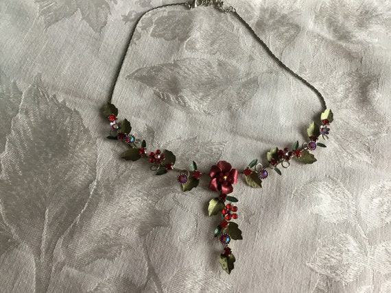 Beautiful Red Flower green Leaf Necklace with Rhi… - image 4