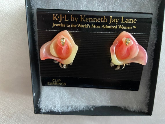 Kenneth Jay Lane  Peach Rose & Rhinestone Clip-on… - image 7