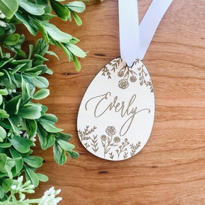 Easter Basket Tag, Easter Name Tag, Easter Egg Basket Tag, Easter Name Tag, Wood Name Tag, Calligraphy Name Tag, Easter Basket Idea for Kids