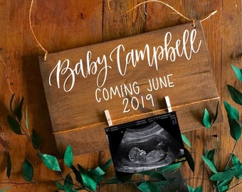 Pregnancy Announcement Idea Wood Sign Reveal, Baby Reveal, Pregnant, Baby Reveal Sign, Pregnancy Photo Prop, Baby Coming 2020, New Baby,Sign