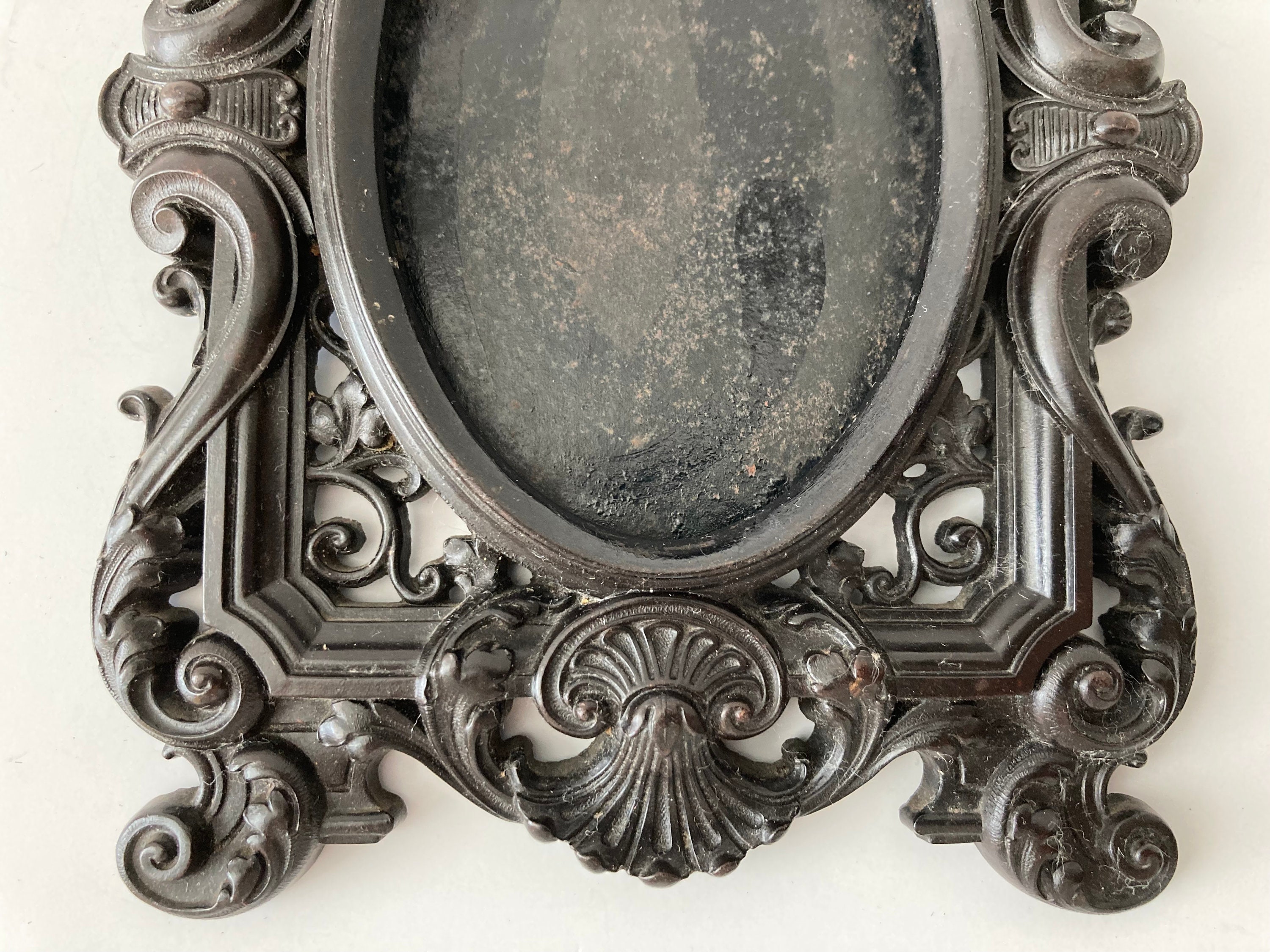 EARLY PLASTIC FRAME 19th Century French Renaissance Style Black Picture