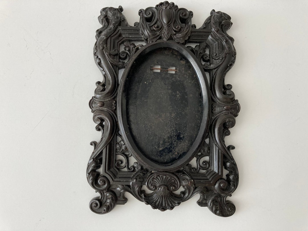EARLY PLASTIC FRAME 19th Century French Renaissance Style Black Picture