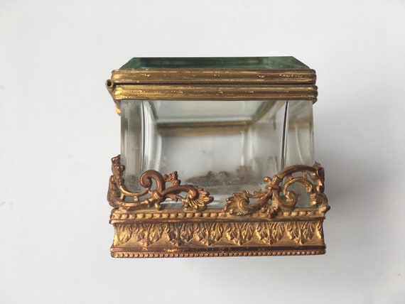 ANTIQUE CRYSTAL CASKET - 19th century French crys… - image 8