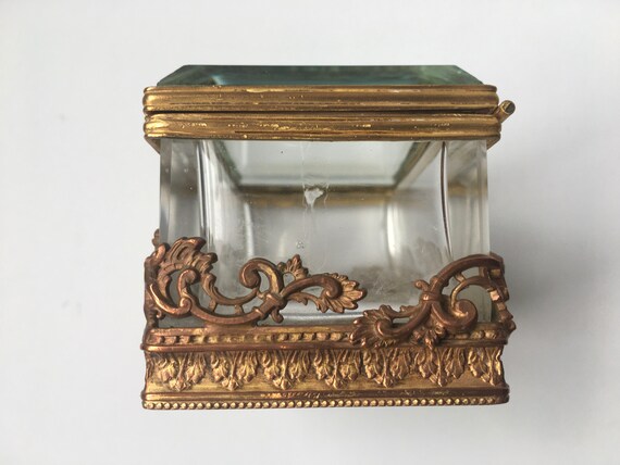 ANTIQUE CRYSTAL CASKET - 19th century French crys… - image 10