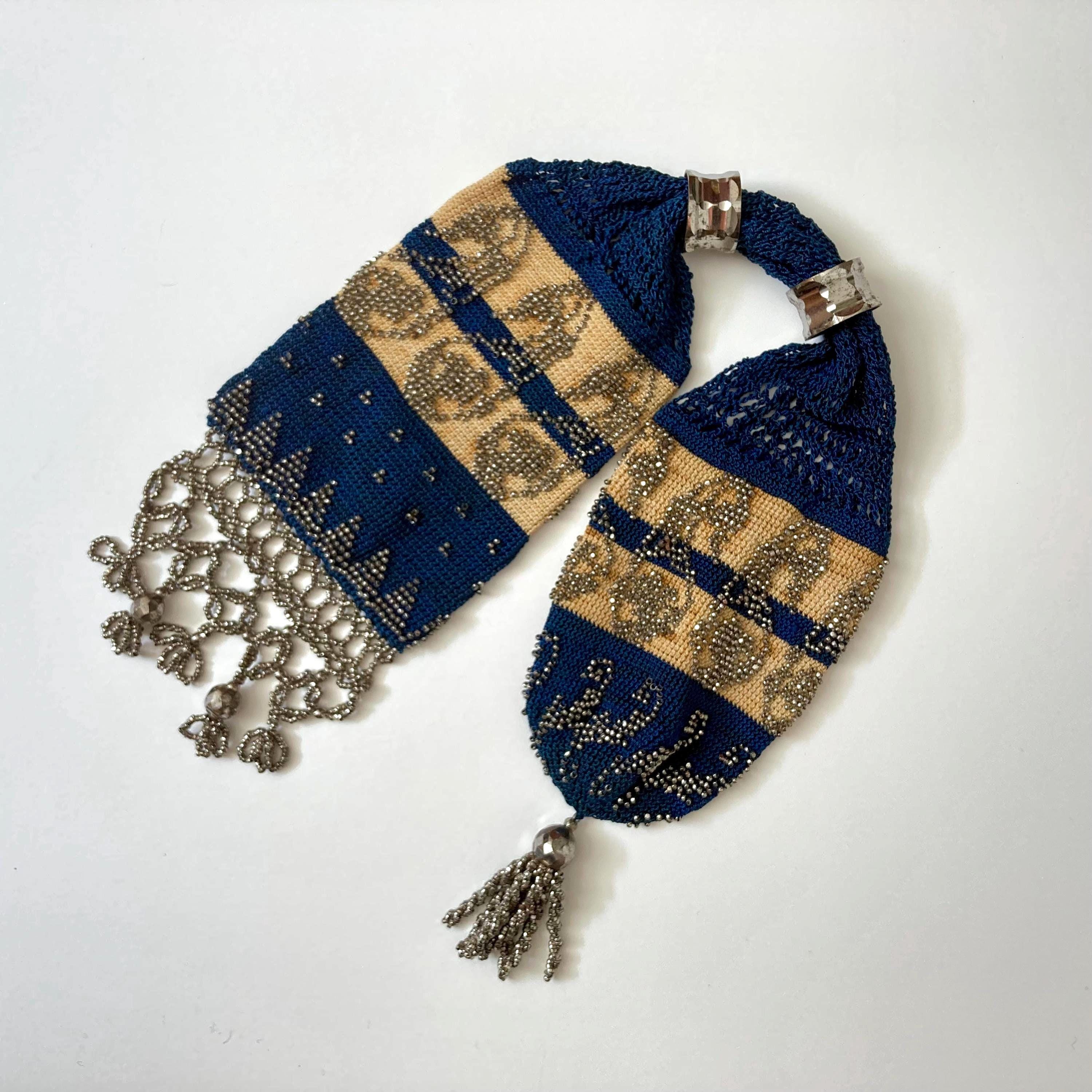 Aumoniere - Etsy