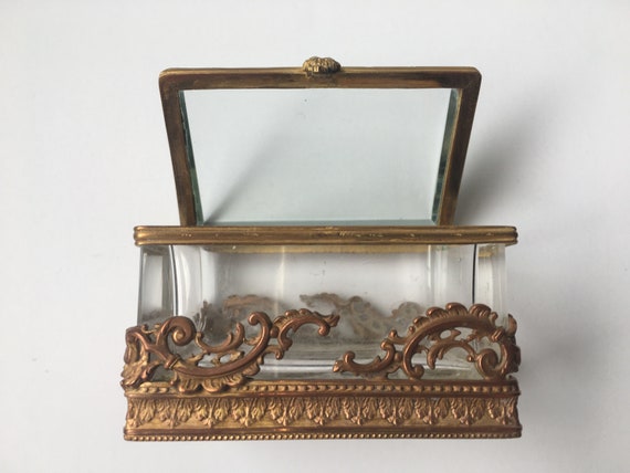 ANTIQUE CRYSTAL CASKET - 19th century French crys… - image 2