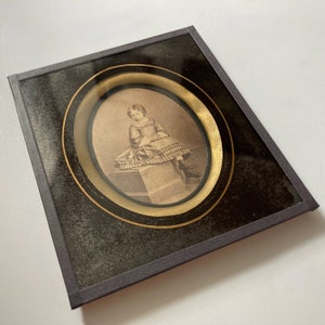 EARLY PORTRAIT PHOTOGRAPHY - French portrait of young girl by C. Robert in its original painted daguerreotype frame