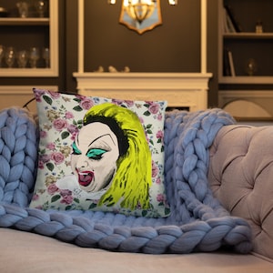 Divine Pink Flamingos Pillow Case