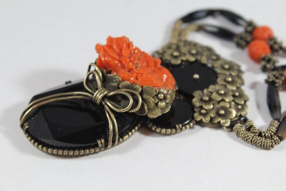 Antique Gold Filled Black Onyx with Natural Carve… - image 3