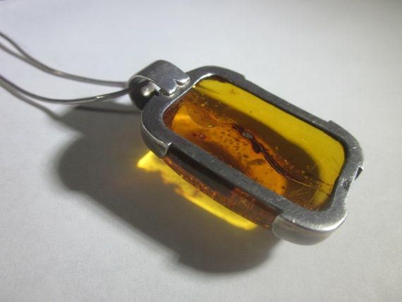Vintage Sterling Silver Baltic Honey Amber Pendant - image 6