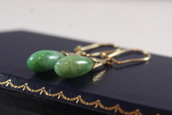 Vintage 14k Gold Tear Drop Natural Jadeite Earring - image 4