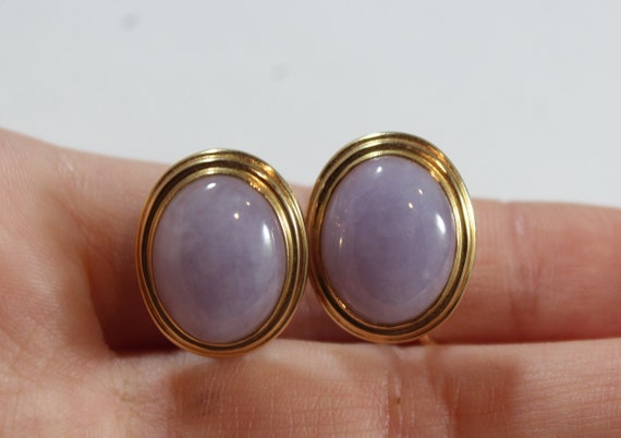 Vintage 14k Gold Oval Shape Natural Lavender Jade… - image 2