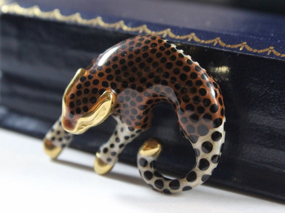 Vintage 14k Gold Enamel Jaguar Big Pendant - image 4
