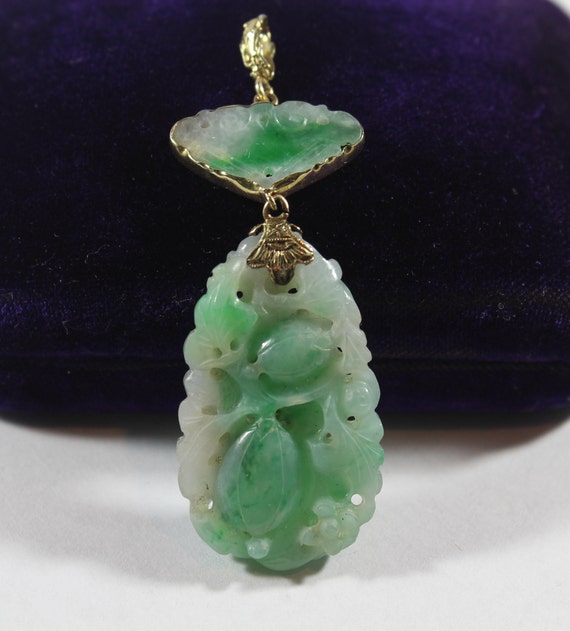 Antique Chinese 14k Gold Carved Fruit Natural Jade