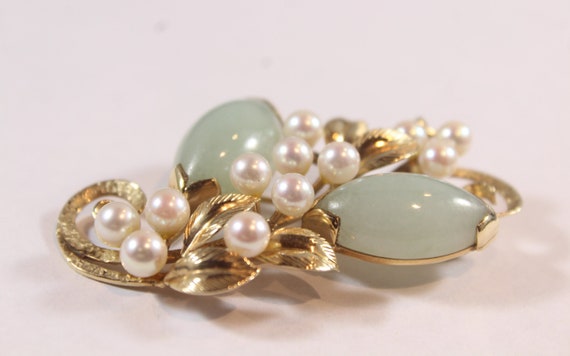 Vintage 14k Gold Ming Natural Pearls and Jade Lea… - image 4
