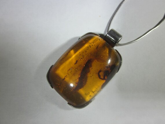 Vintage Sterling Silver Baltic Honey Amber Pendant - image 3