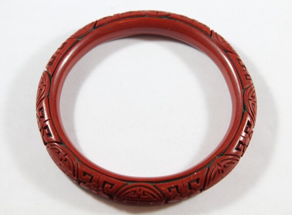 Vintage Chinese Carved Cinnabar Bracelet - image 5
