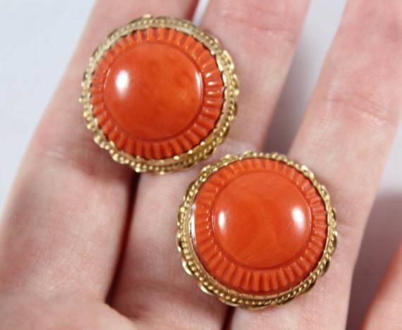 VINTAGE 14K 40MM UNDYED OX RED ITALIAN CORAL TEAR DROP LEVER BACK EARRINGS VINTAGE 14K 40MM UNDYED OX RED ITALIAN CORAL TEAR DROP LEVER BACK EARRINGS